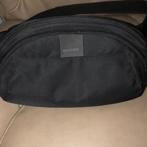 Pacsafe Metrosafe LS Series Anti-Theft hip Pack!